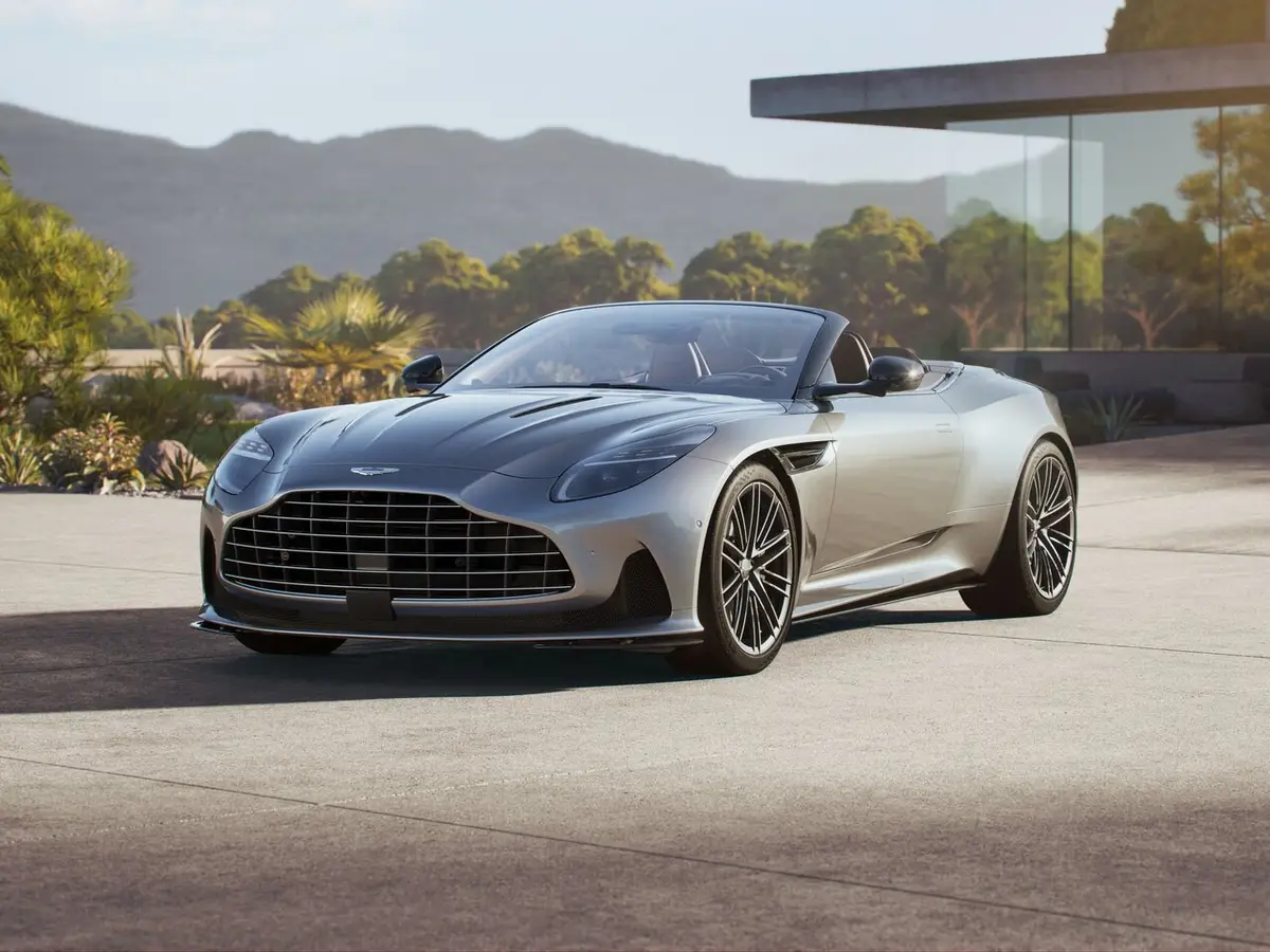 Aston Martin DB12 I