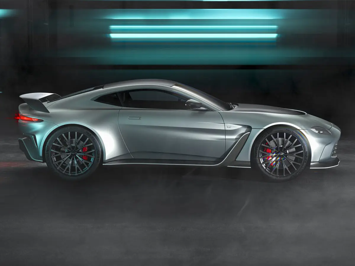 Aston Martin V12 Vantage II