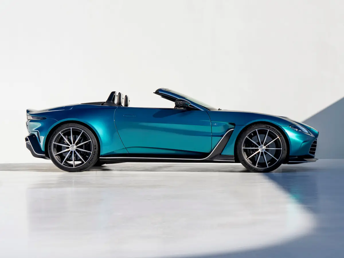 Aston Martin V12 Vantage II