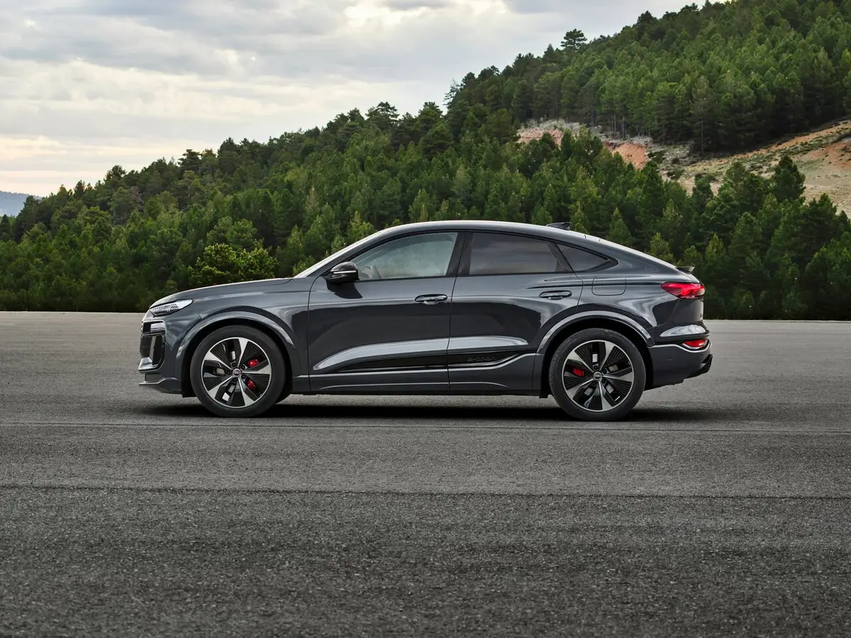 Audi Q6 Sportback e-tron I