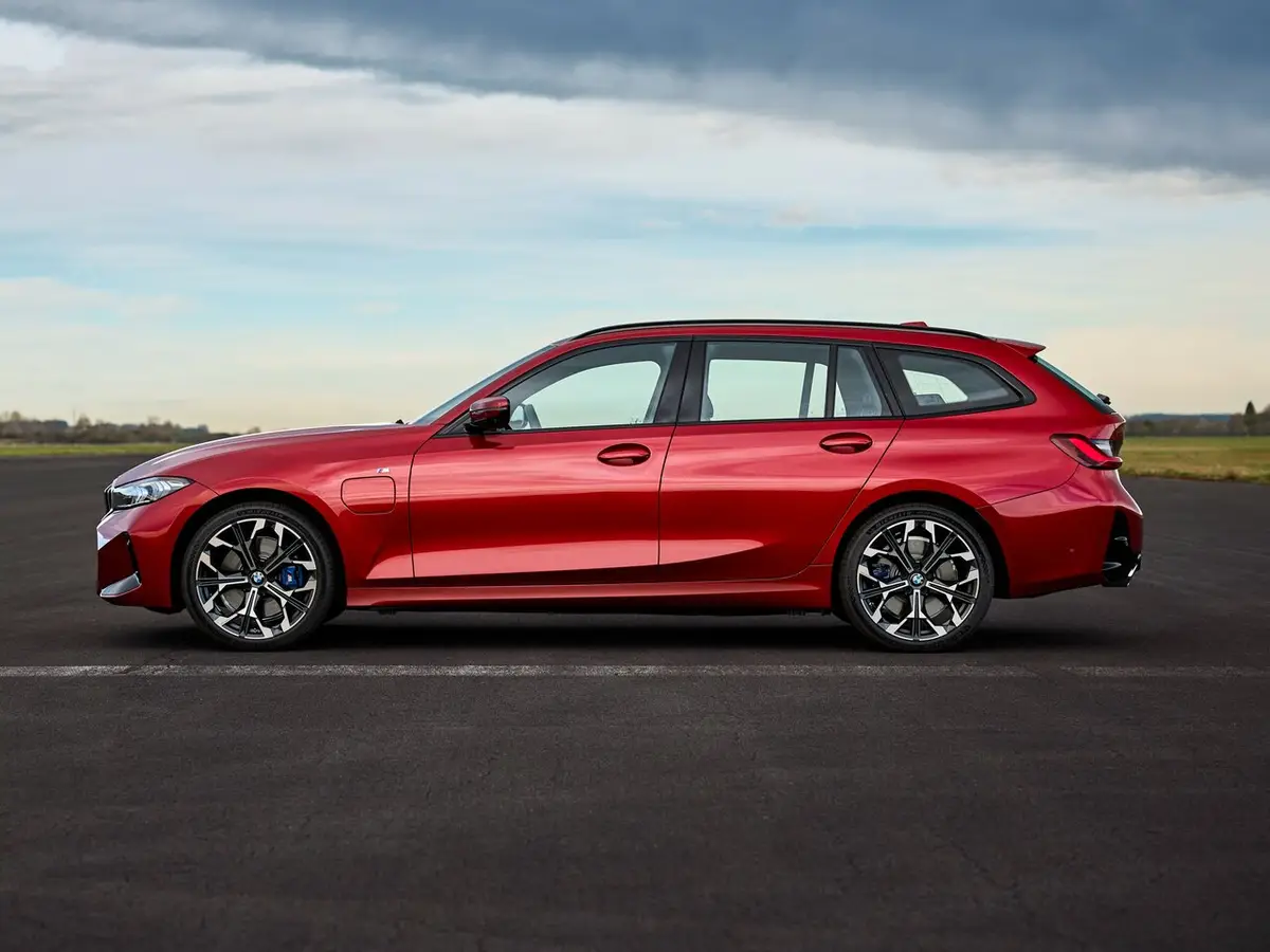 BMW 3 series VII G2x Facelift 2
