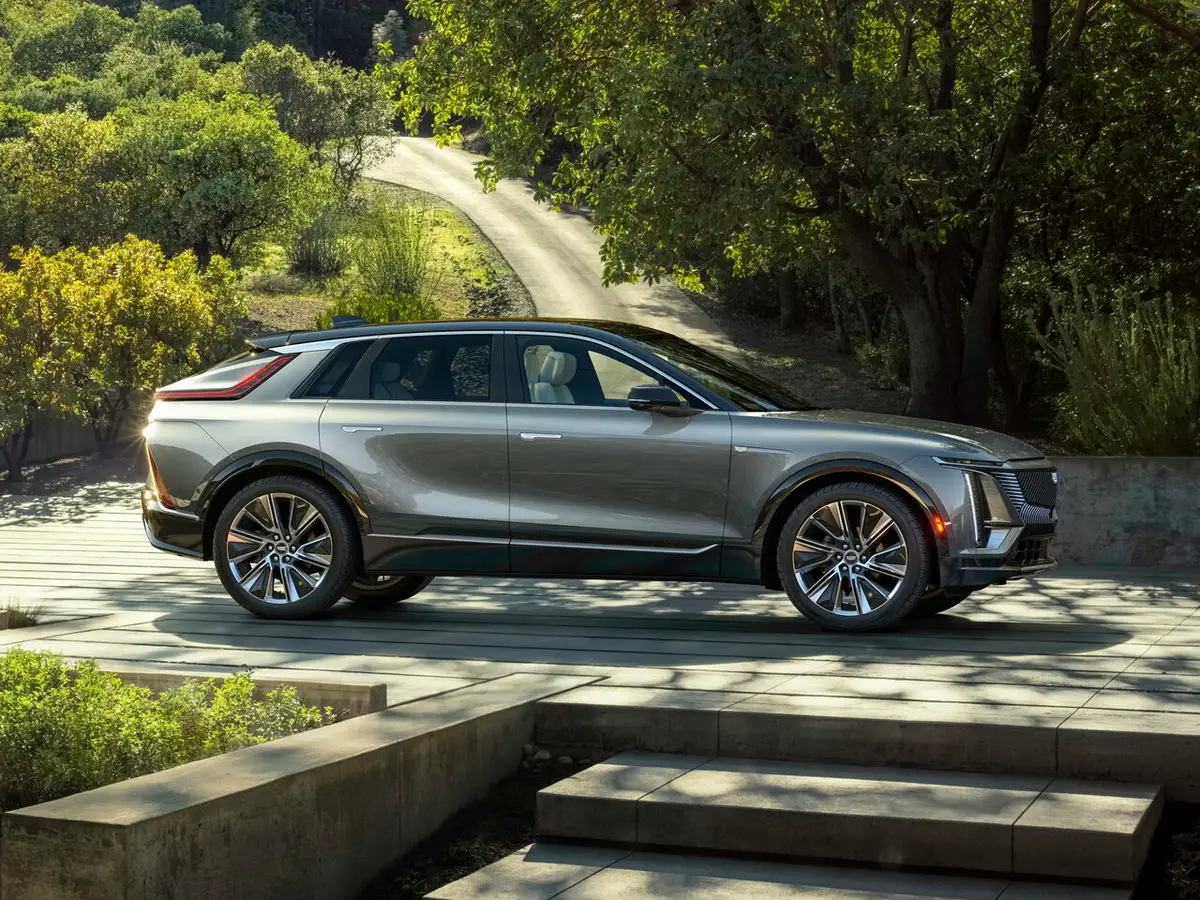 Cadillac Lyriq I
