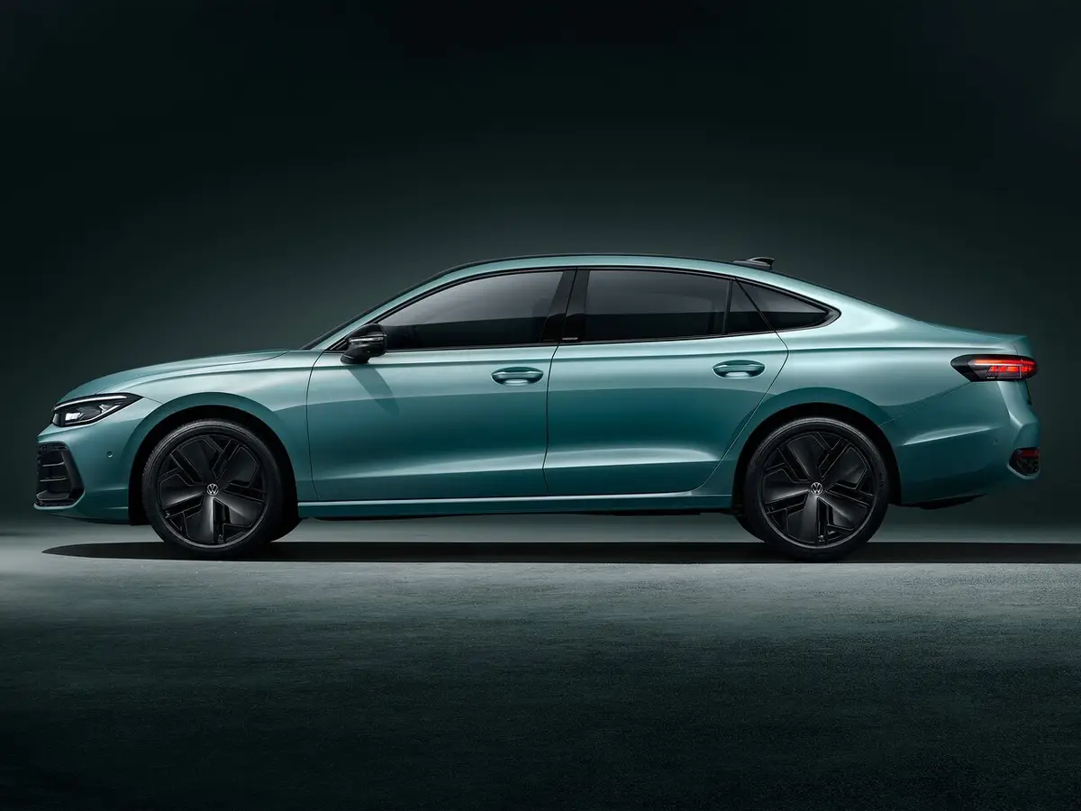 Volkswagen Passat North America Pro I