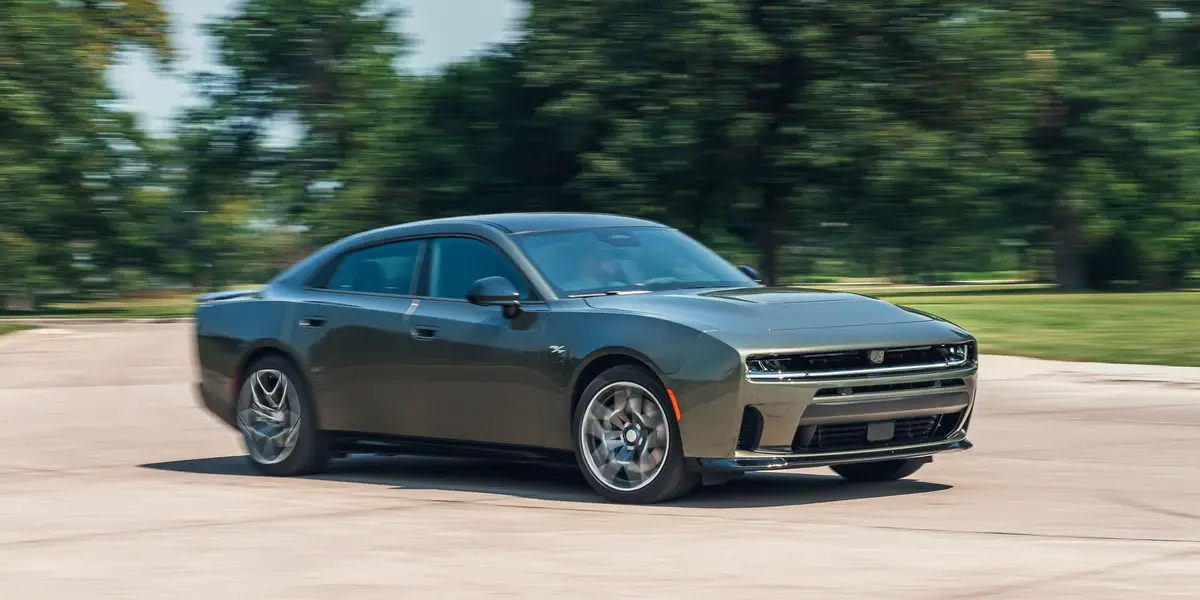 Test Drive: 2026 Dodge Charger Sixpack R/T – Can an Inline-Six Save the Muscle Car?